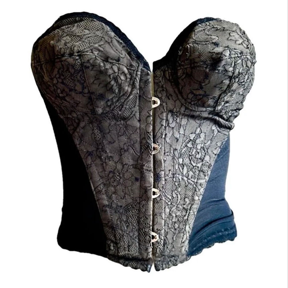 Vivienne Westwood Gold Label vintage lace corset, from FW1995 “Vive la Cocotte”